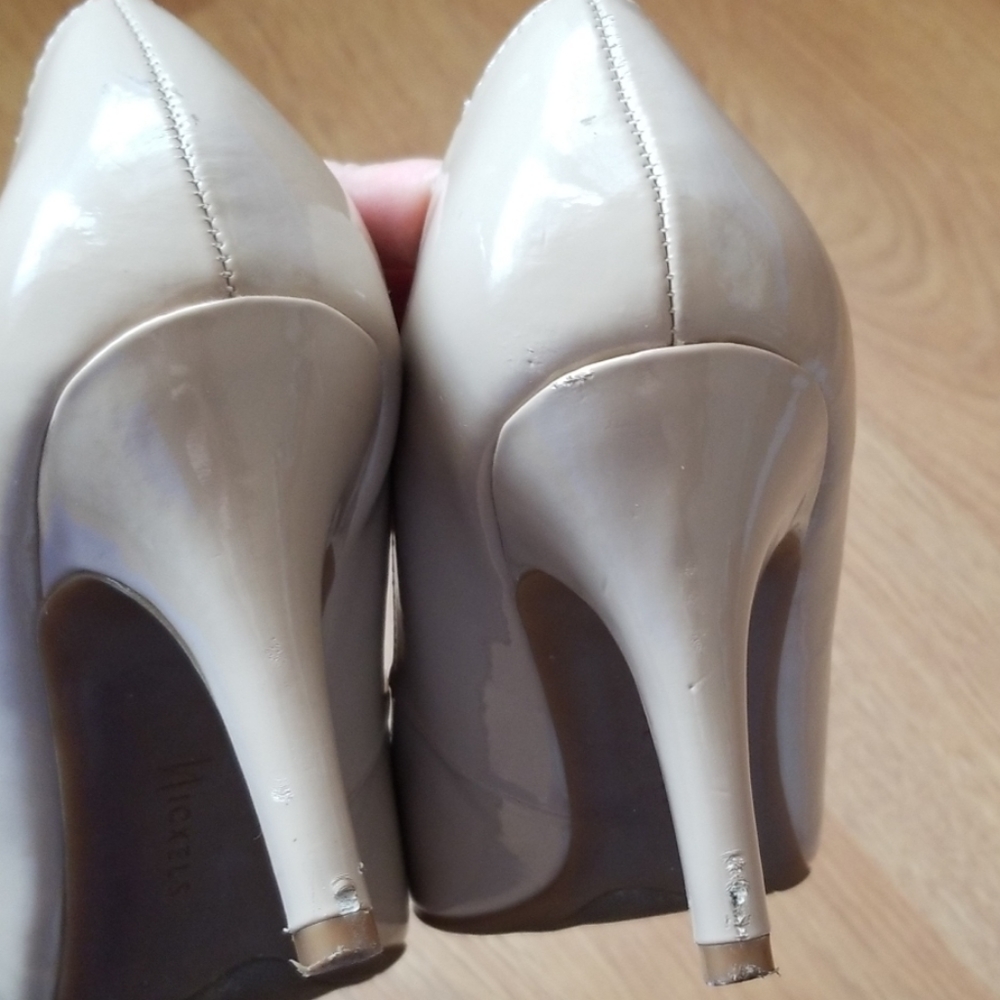 Nude Heels - Picture 5 of 8